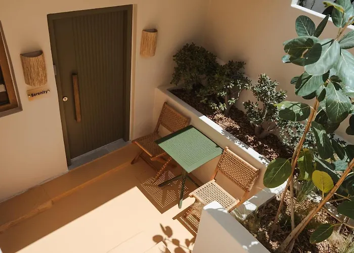 Chic Elysium - Serenity