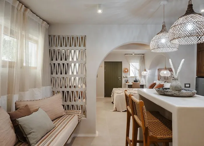 Chic Elysium - Serenity Naxos City